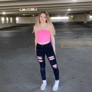 Meet your Posher, Lara